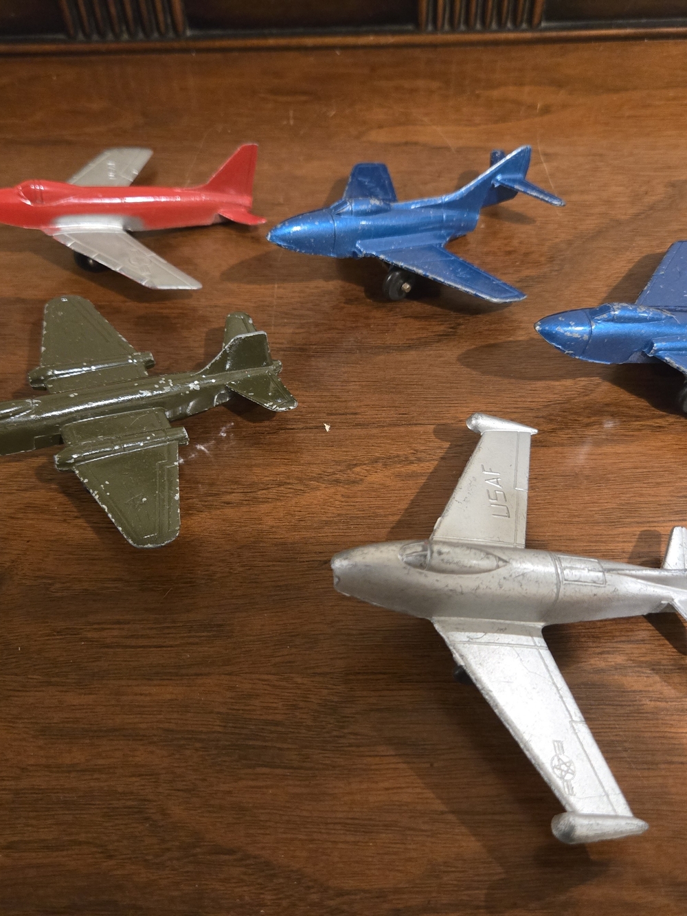 Die-Cast Kids Toy Airplane Pack – Blue, Red, Olive, Silver 1950s